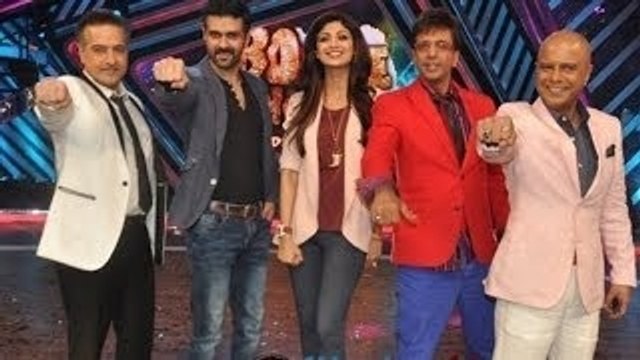 Harman Baweja & Shilpa Shetty Promotes Dhishkiyaoon On The Sets Of Boogie Woogie !
