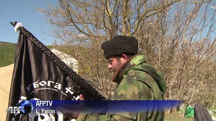 Des paramilitaires serbes s'invitent dans la crise en Crimée