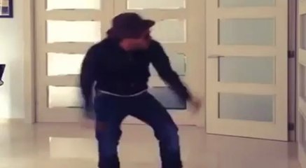 Dani Alves happy après Barça-City