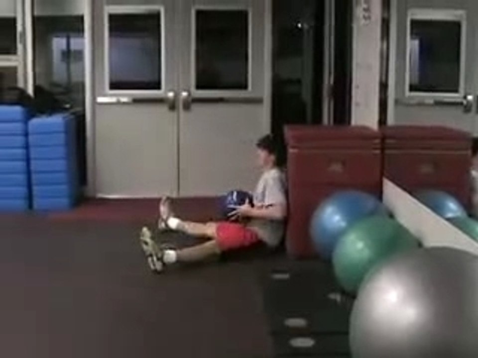 Medball Chest Press