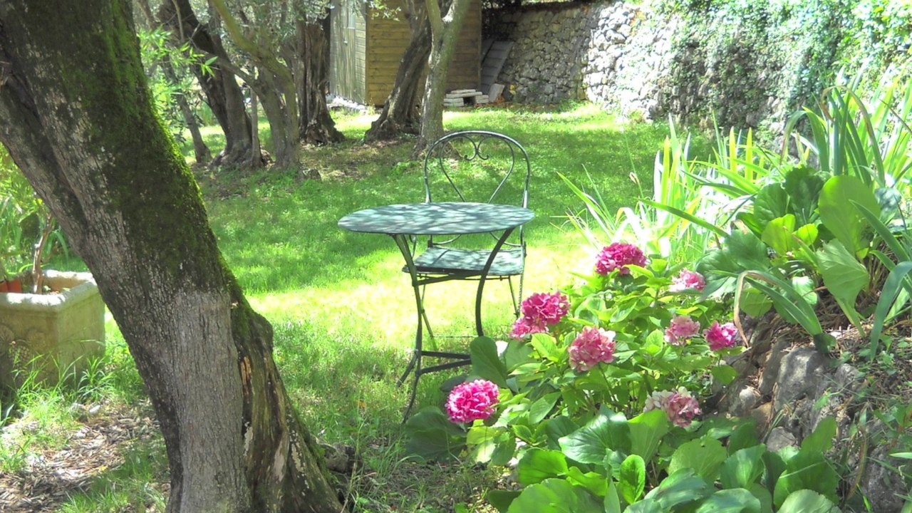 Vente Villa Provençale CABRIS - Vue panoramique mer et collines -150 m²