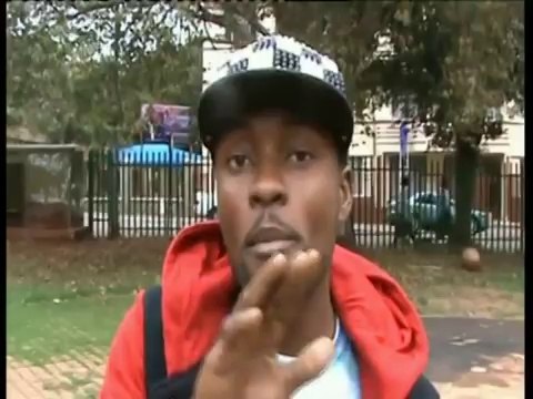 les combattants d'Afrique du Sud réagissent sur l'arrivée de Ferre Gola en Afrique du sud