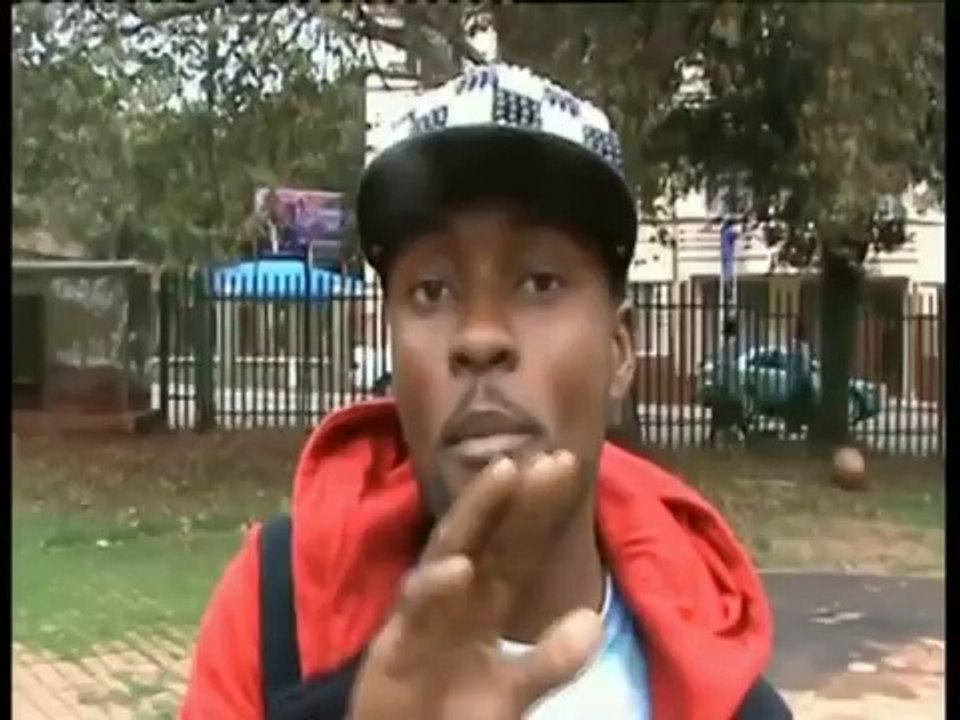 les combattants d'Afrique du Sud réagissent sur l'arrivée de Ferre Gola en Afrique du sud