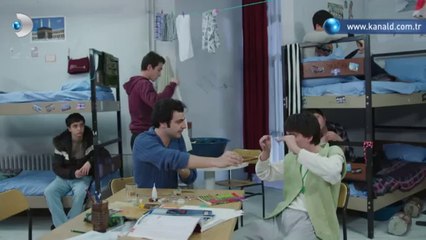 Boynu Bükükler 1.Bölüm Fragmanı