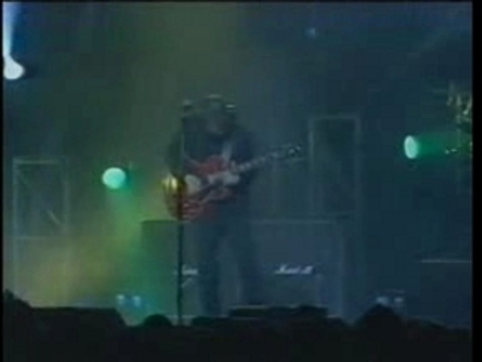 My guitar Wants To Kill Your Mama