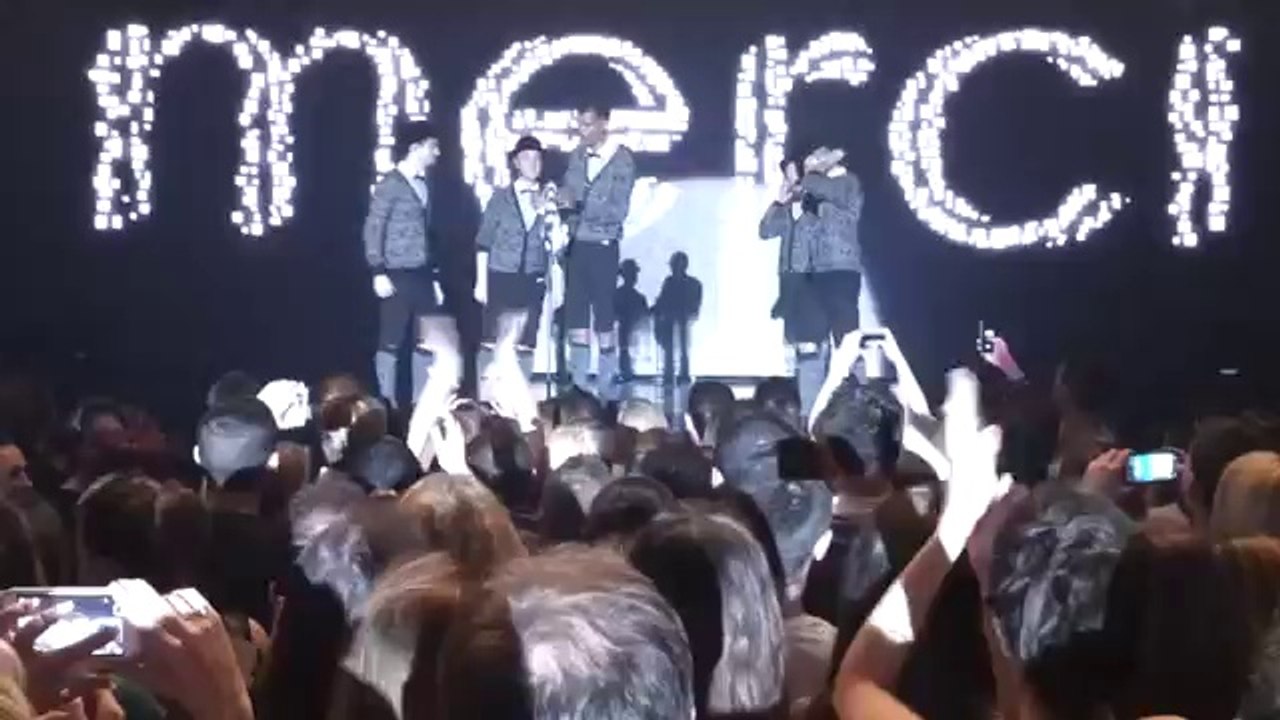 14/03/2014 Stromae @ Brest  : Final du concert