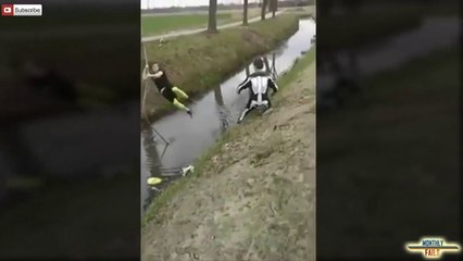 Скачать видео: Les plus gros FAILS de mars 2014 : Gamelles, gars débiles, ados tarés et animaux hilarants!