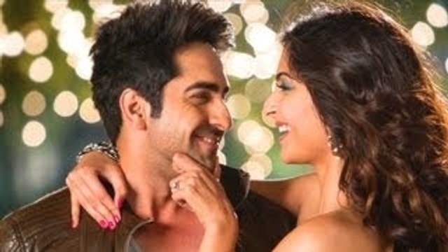 Sonam Kapoor & Ayushmann Khurrana Promote Bewakoofiyaan @ Costa Coffee !