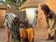 Afrika'da Baş Ağrısı Olan Kişiye Uygulanan Yöntem