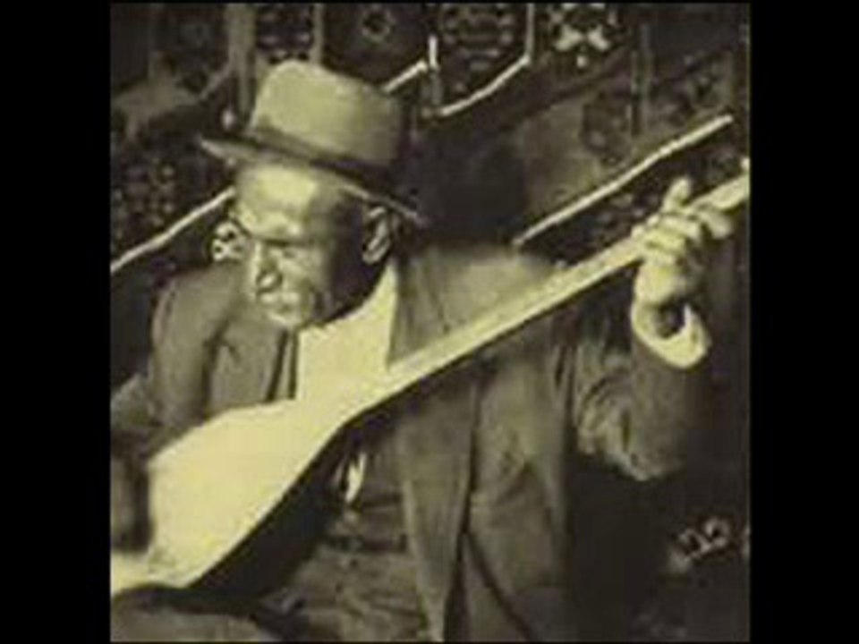 Aşık Veysel Şatıroğlu - Güzelliğin On Par'etmez