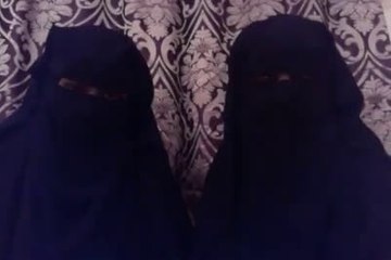 gabdhaha soomaaliyeed oo qaatibilah ka taagan websiteyada somalida