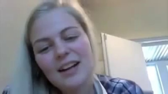 white girl singing in somali very funny 2014