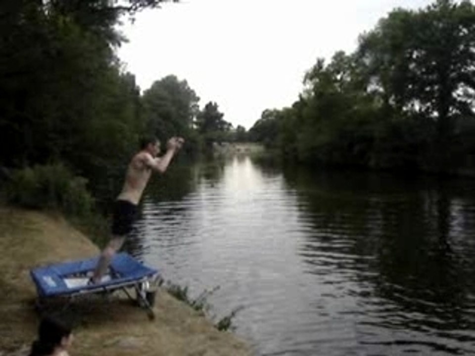 Trampolin'eau et plongeons