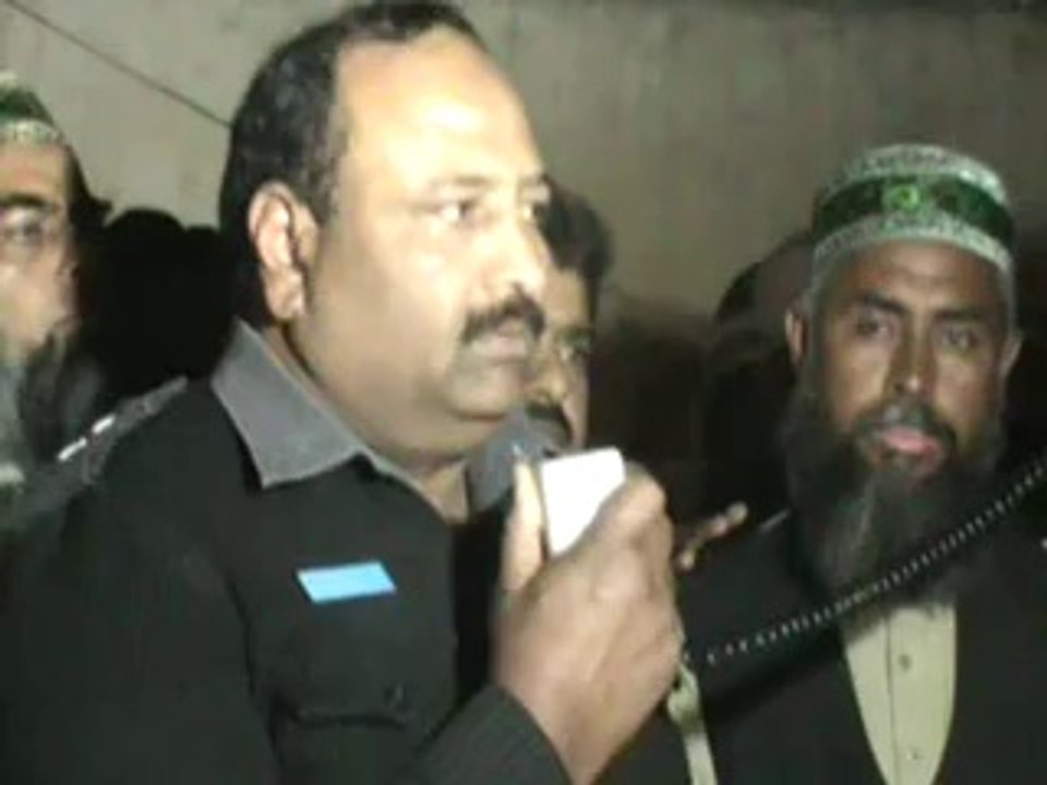 HAVELI LAKHA ARY NEWS DSP RIAZ BHATTI ADDRESSING AGITATORS AGAINST QADIANI FIRING
