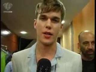 Backstage Versace SS 07