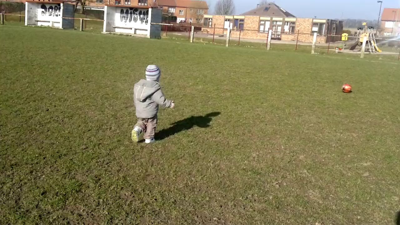 Matthew au terrain de foot