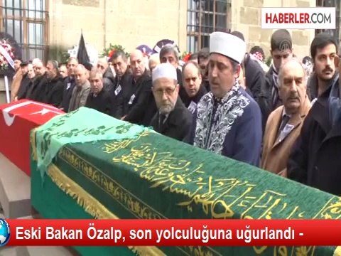 Eski Bakan Hüseyin Özalp Samsun'da Toprağa Verildi