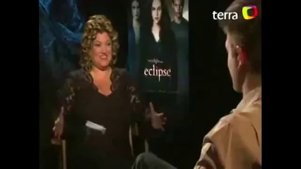 Robert Pattinson Hablando Español :3