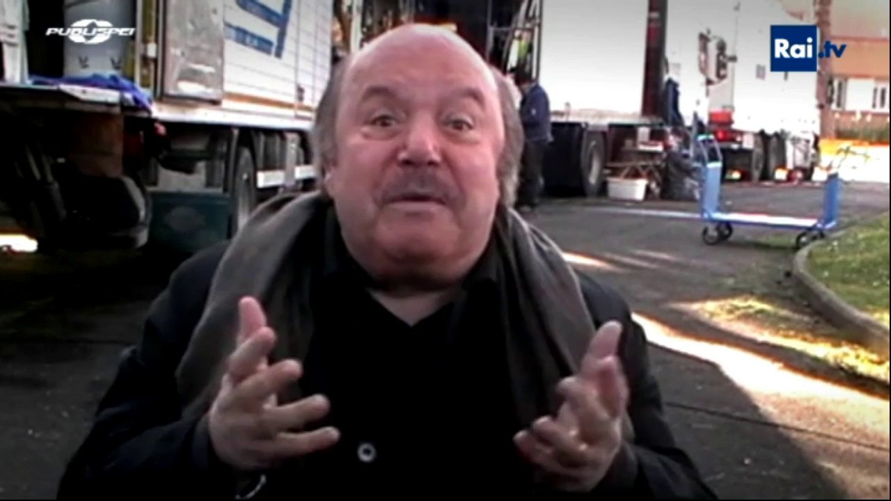 Lino Banfi vi da appuntamento per Un medico in famiglia 9