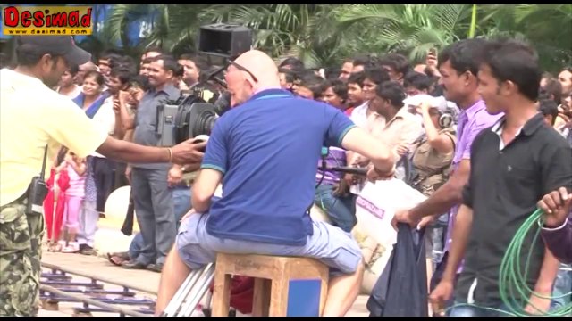 Sunny Leone's LONGEST SENSUOUS KISS in Ragini MMS 2 LEAKED !!