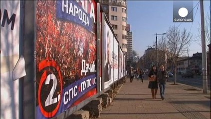 Sırbistan'da halk genel seçimler için sandığa gitti