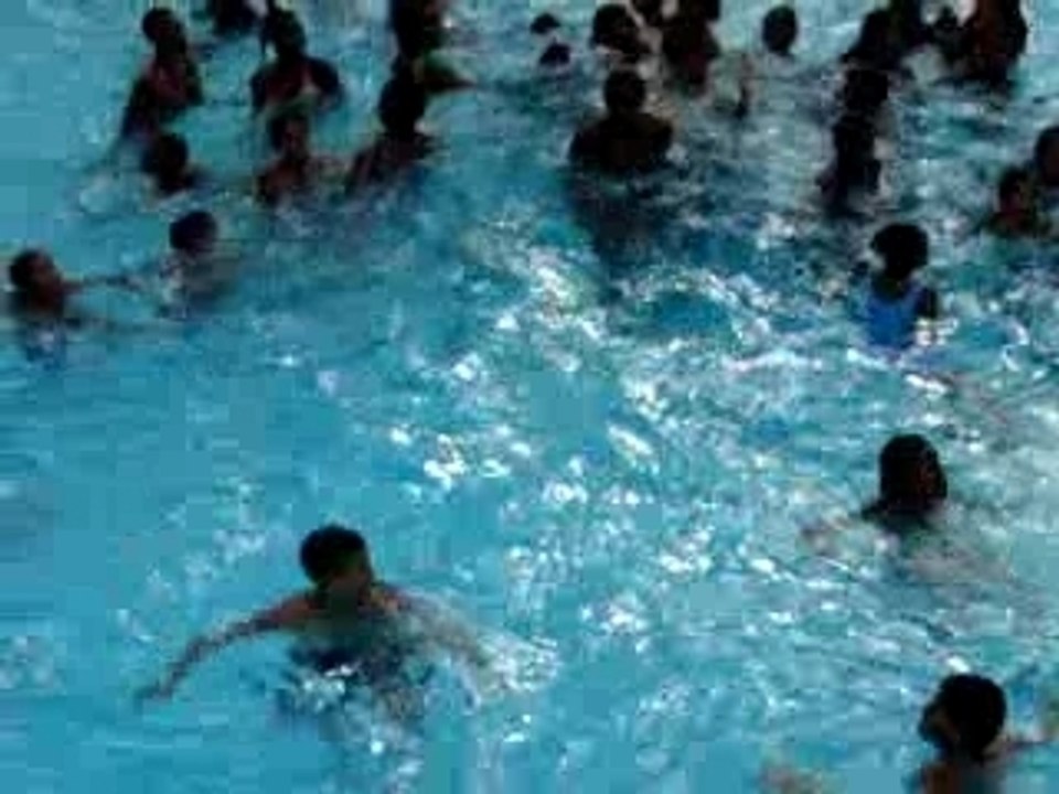aqualand piscine à vagues