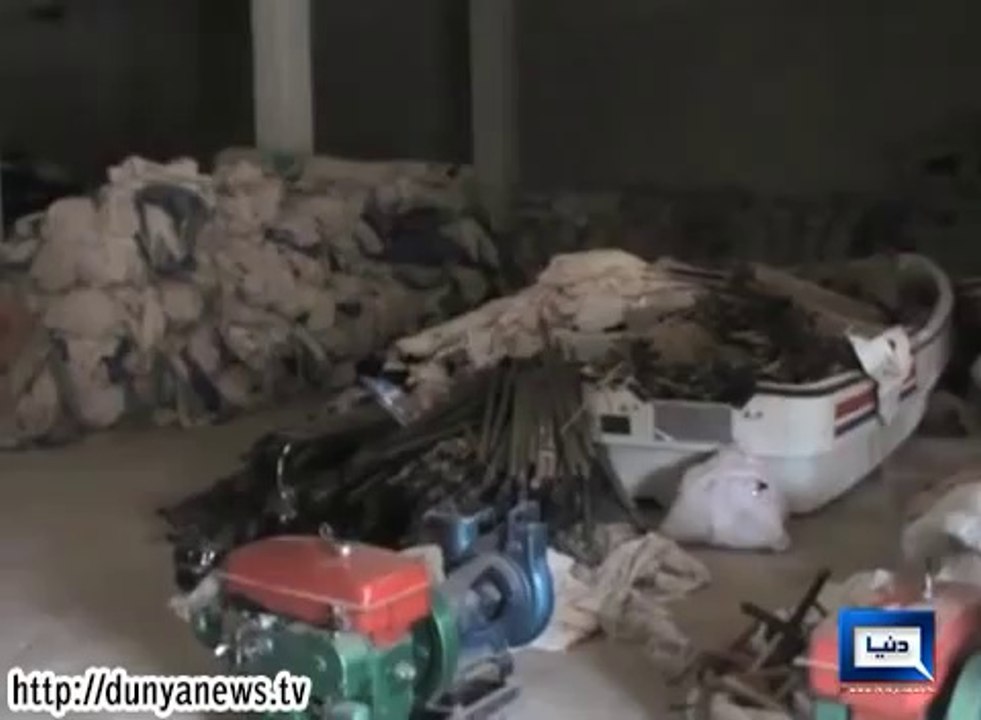 Dunya_News_-_Relief_goods_for_2010_flood_affectees_remain_undistributed_corruption_suspected
