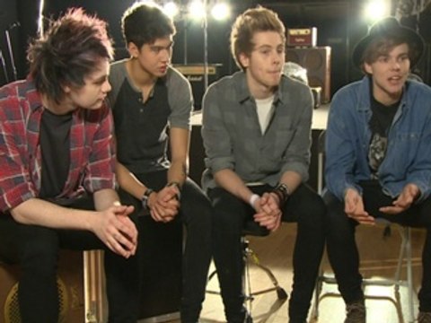 5 Seconds of Summer talk One Direction and plastic boobs