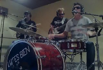 Luces Bien en Noise off festival