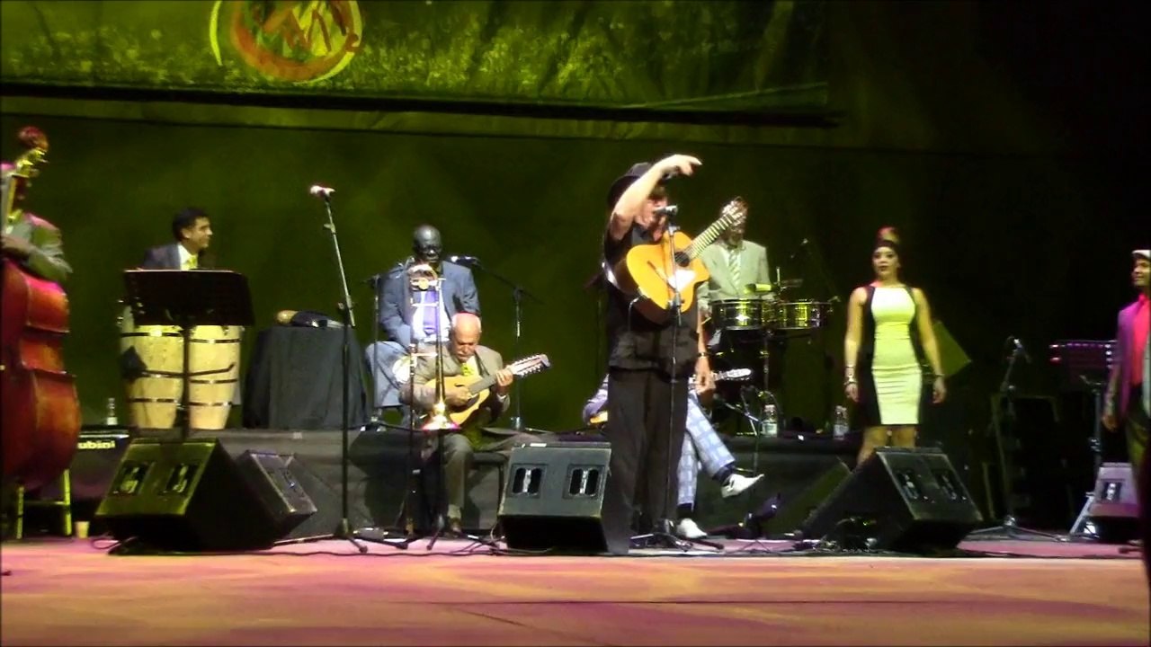 Orch. Buena Vista Social Club 2013-Eliades Ochoa- Estoy como nunca-