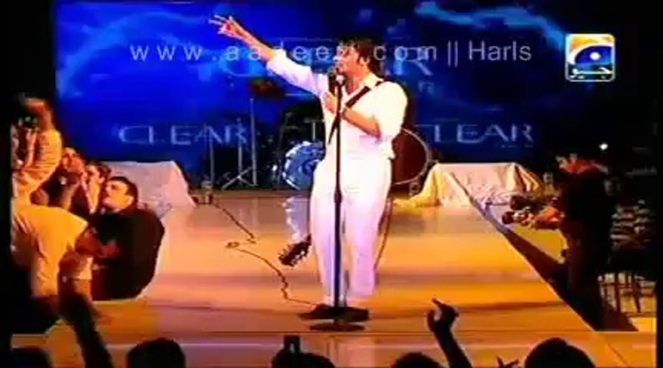 Atif Aslam - Jalpari-Piya Ghar Aaya-Allah Hu in  Ensemble Pond's Concert -