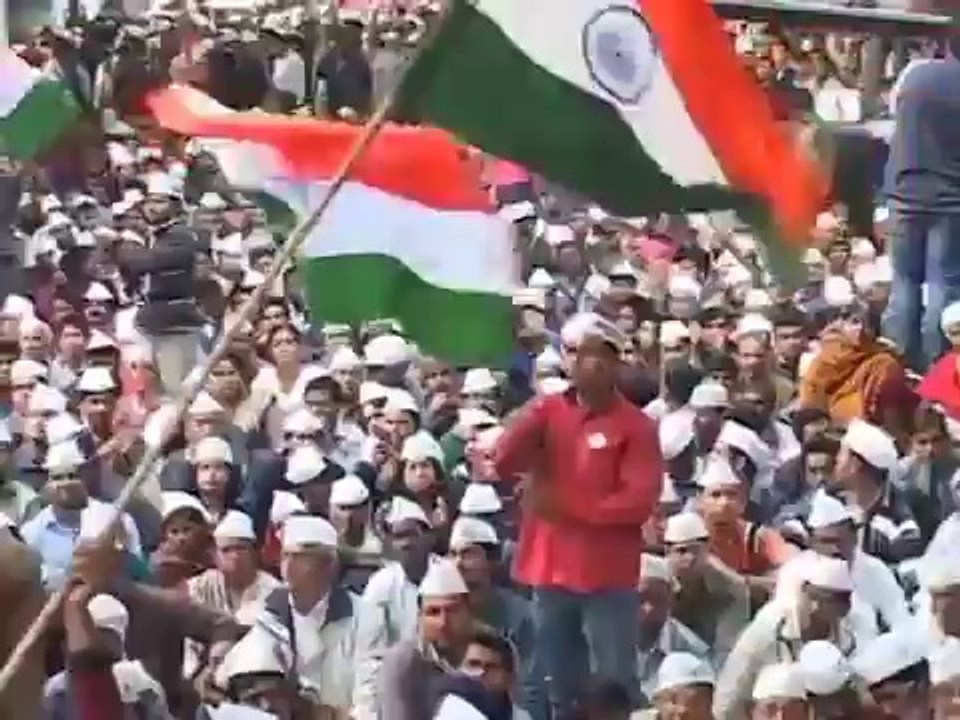 AAP volunteers meet at Jantar Mantar