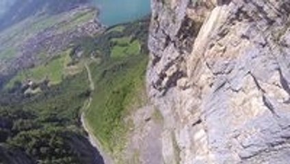 Insane Wingsuit Flight Through Dangerous Trench