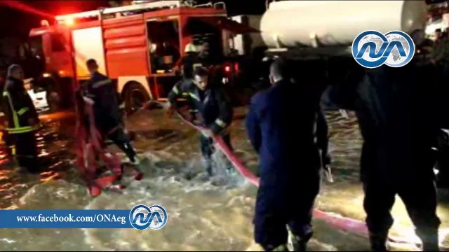 محافظ جنوب سيناء يتابع اعمال شفط مياه السيول بشرم الشيخ