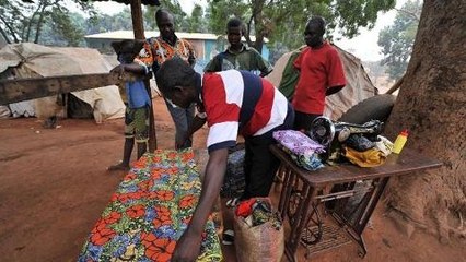 Télécharger la video: CAR refugees reject religious divides in DRC