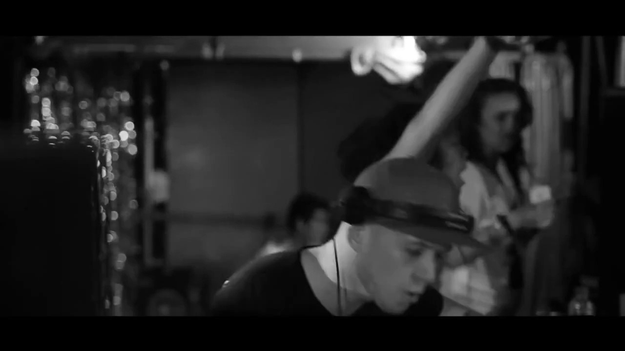 Mightyfools & Niels van Gogh - Pullover (Teaser)
