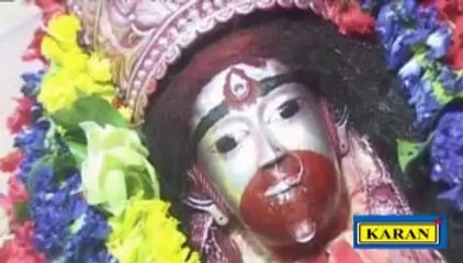 Ma Tui Kothay Achhis