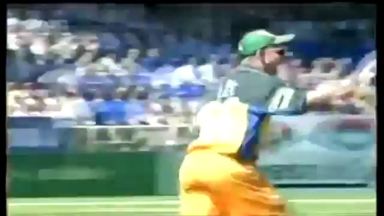 Top 10 Best Catches In Cricket History v2