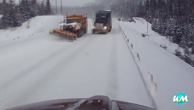 A 2 doigts de la grosse catastrophe : Compilation d'accidents évités de justesse!