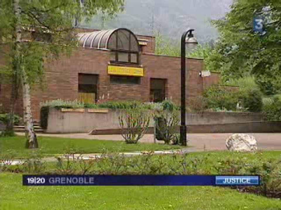 Le Cri sur France 3 Grenoble (5'10) (2008)