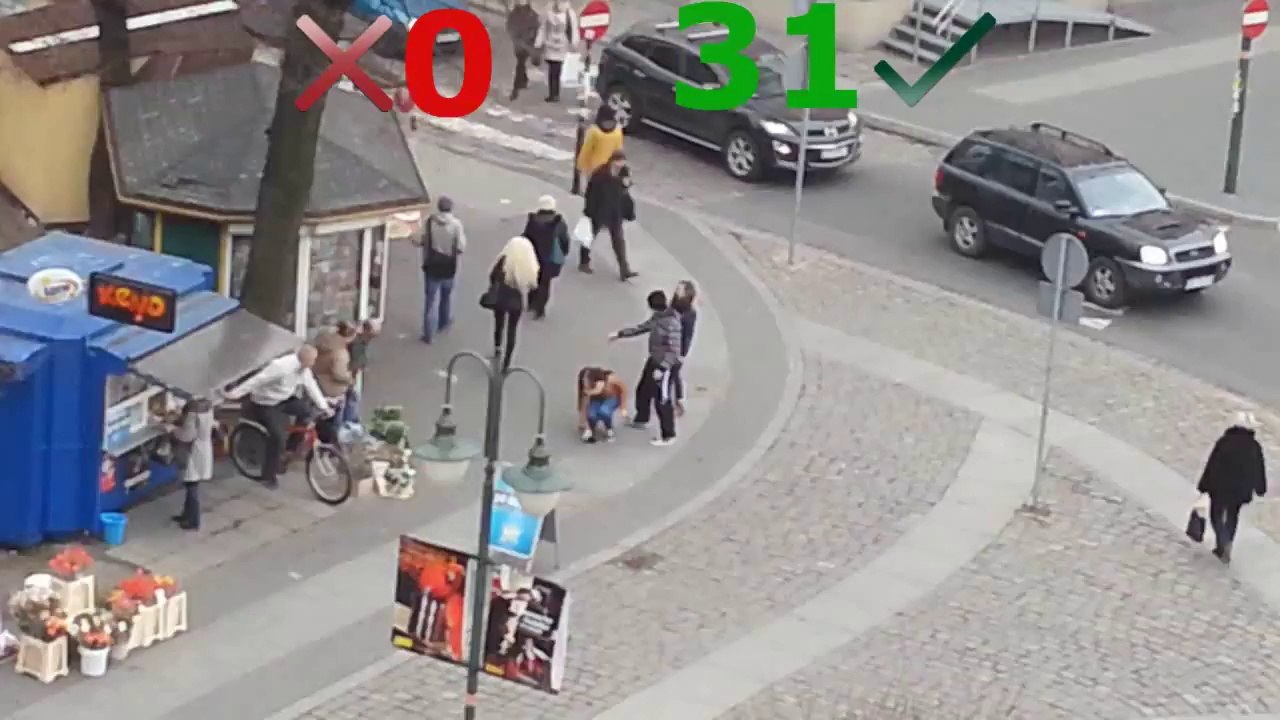 Expérience sociale : Faire tomber son porte-monnaie dans la rue.