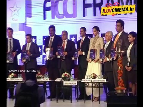 Sonam, Farhan Lights Up The Inaugural Session Of FICCI Frames 2014 | iluvcinema.in