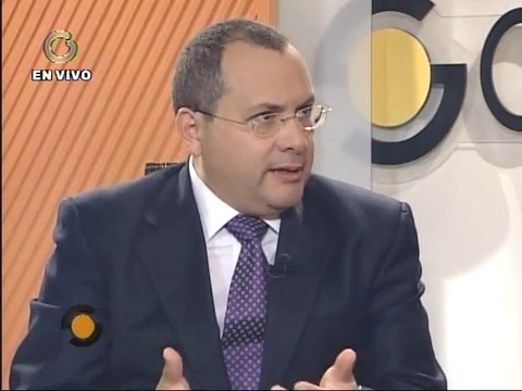 Expertos: Redes sociales son un nuevo espacio público para demandas a autoridades