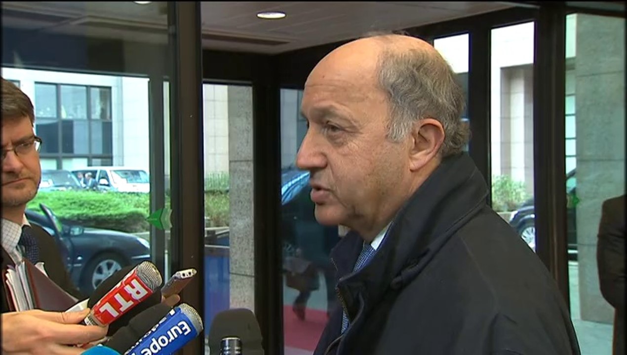Ukraine : interview de Laurent Fabius à son départ du Conseil européen (17/03/2014)