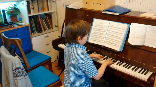 Motorola Moto G, тест камеры - музыка