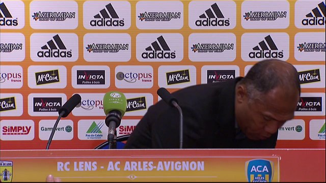 Conférence de presse RC Lens - AC Arles Avignon (3-0) : Antoine KOMBOUARE (RCL) - Franck DUMAS (ACA) - 2013/2014