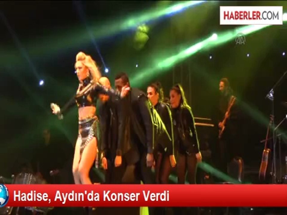 Hadise, Aydın'da Konser Verdi