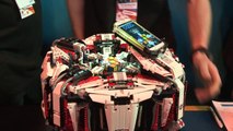 Robot Lego bat le record de vitesse de Rubik's Cube!