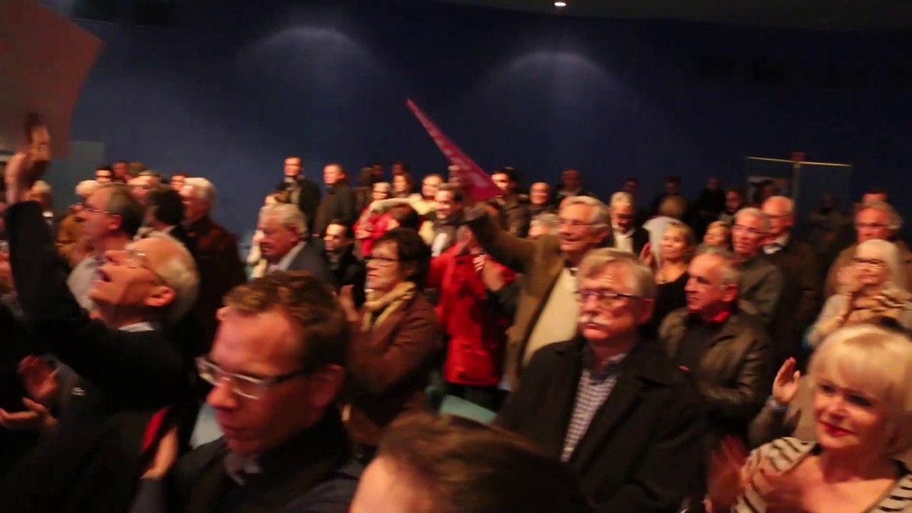 Finale du meeting - 700 personnes au centre de congrès