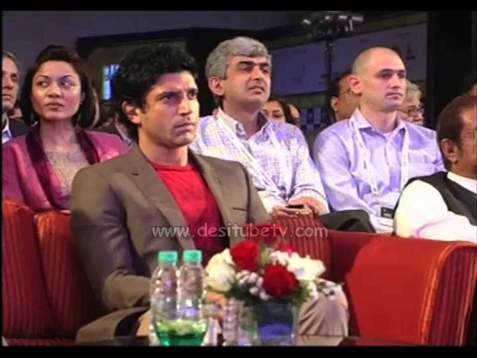 Bewakoofiyaan hottie Sonam Kapoor wooed the audience as she inaugurated the FICCI Frames 2014